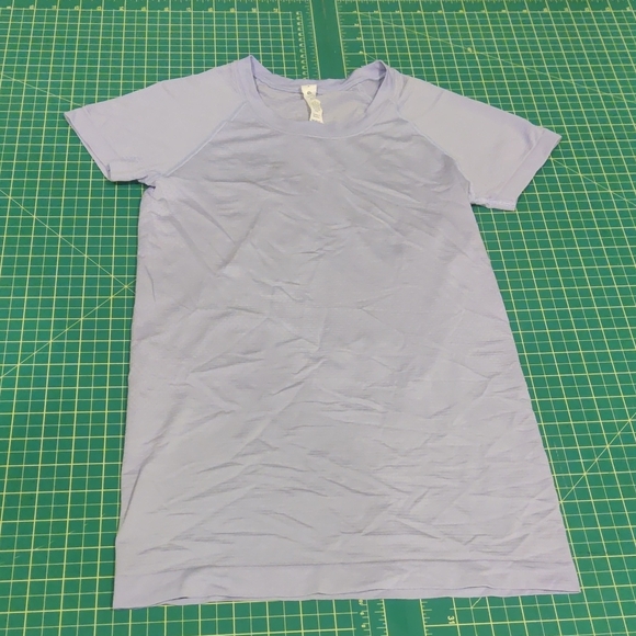 Women's White Short Sleeve Top - Picture 3 of 9